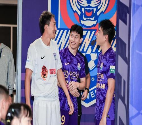 揭秘,曼联与热刺,抢夺科隆球,NG体育登录入口,NG体育平台,NG体育注册网址,NG体育app,NG体育官网,NG体育网站,NG体育网页版